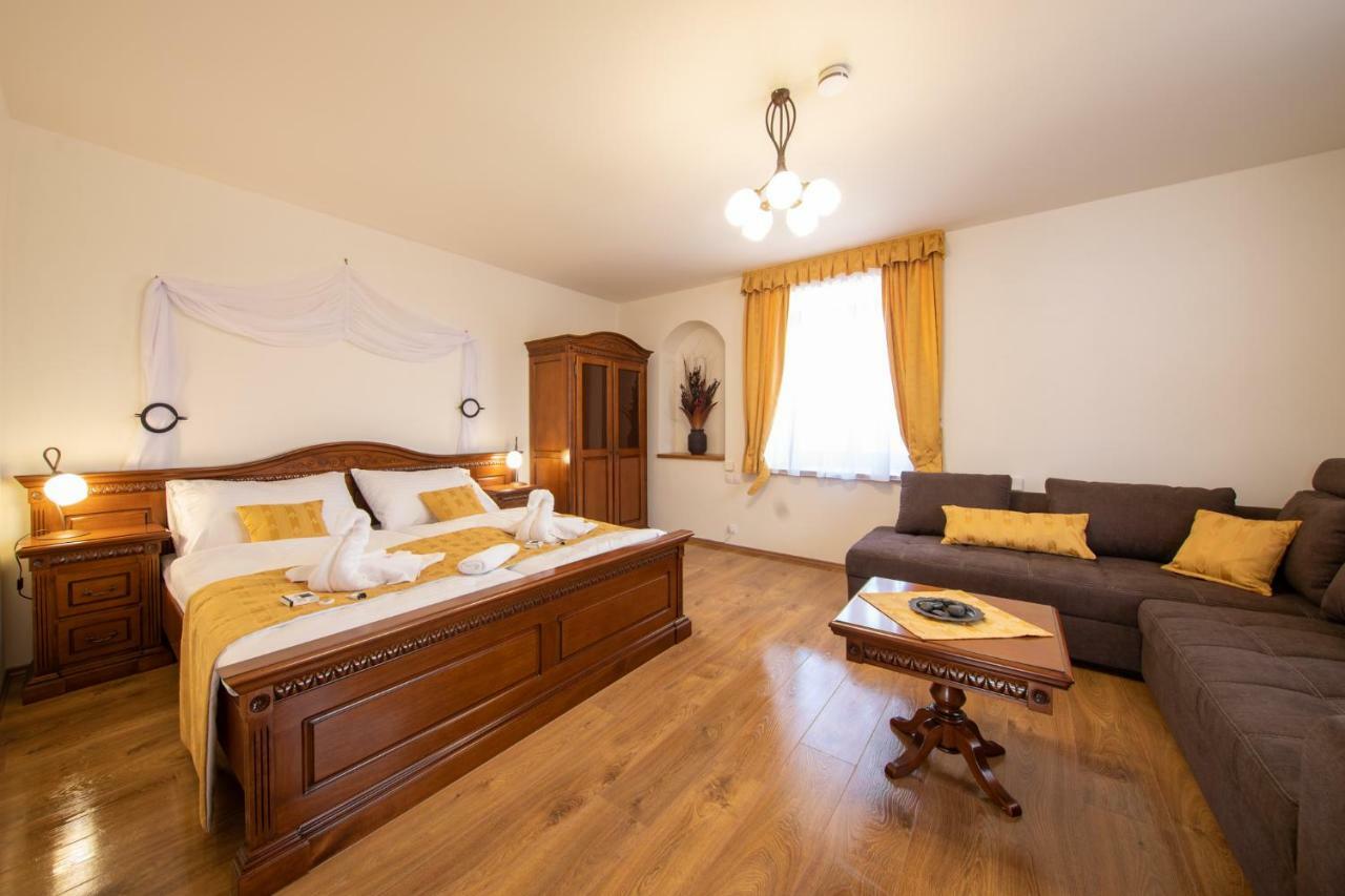Residence Safari Resort - Chateau Borovany  Экстерьер фото
