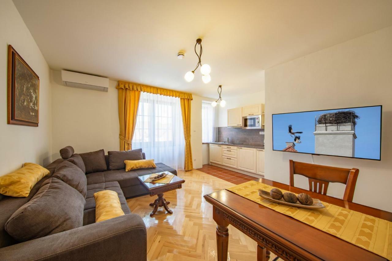 Residence Safari Resort - Chateau Borovany  Экстерьер фото