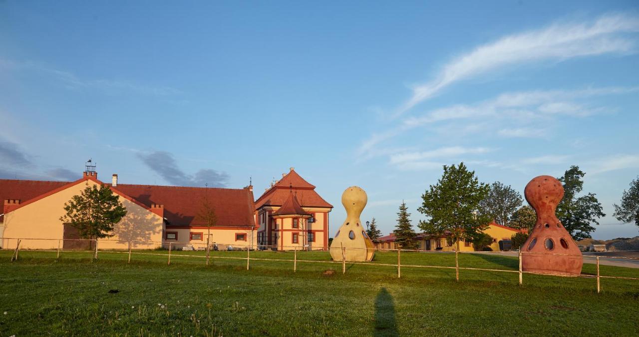 Residence Safari Resort - Chateau Borovany  Экстерьер фото